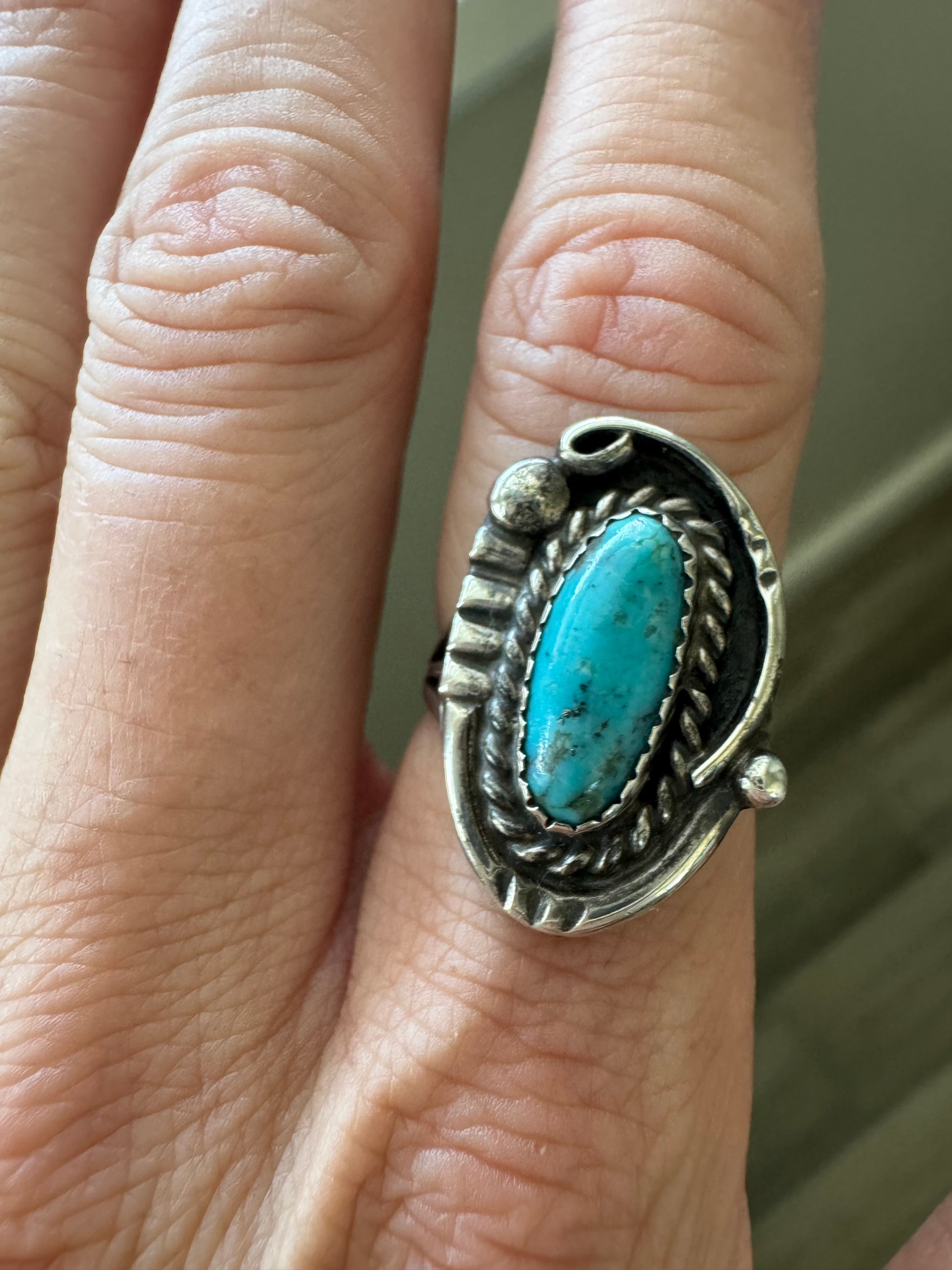 VINTAGE STERLING TURQUOISE RING SIZE 6.5