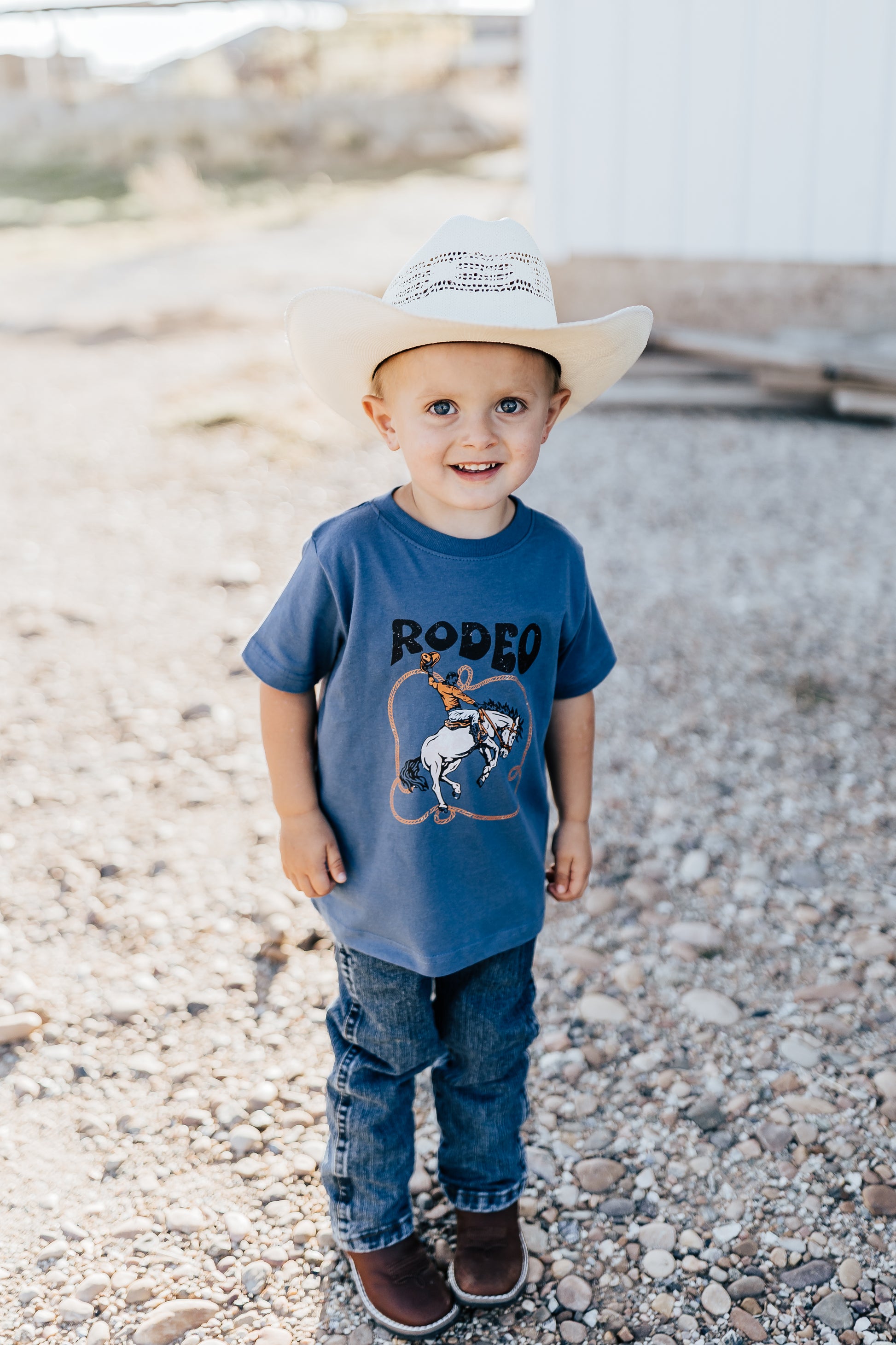 RODEO BUCKIN HORSE TEE