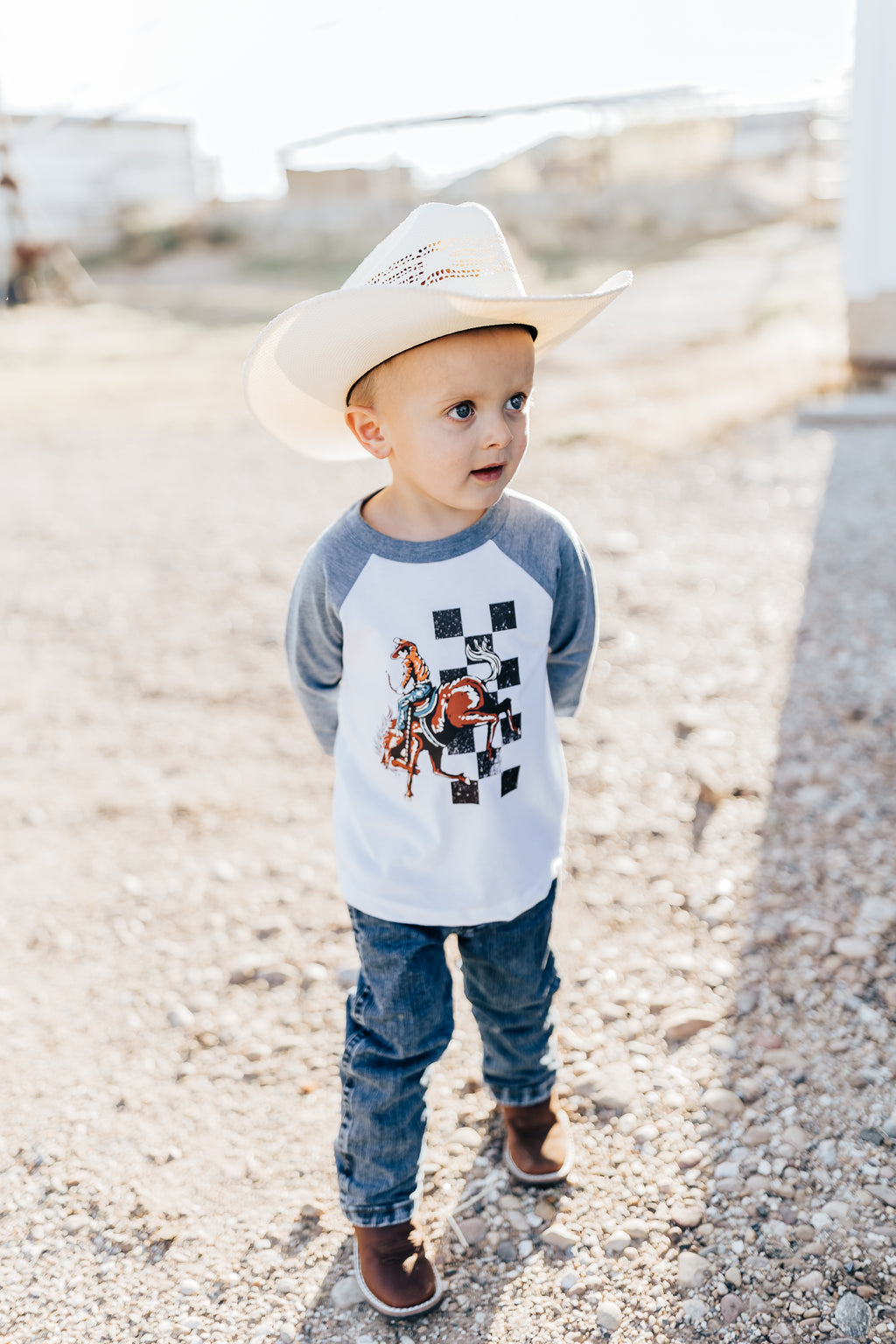 BUCKIN HORSE BASEBALL TEE