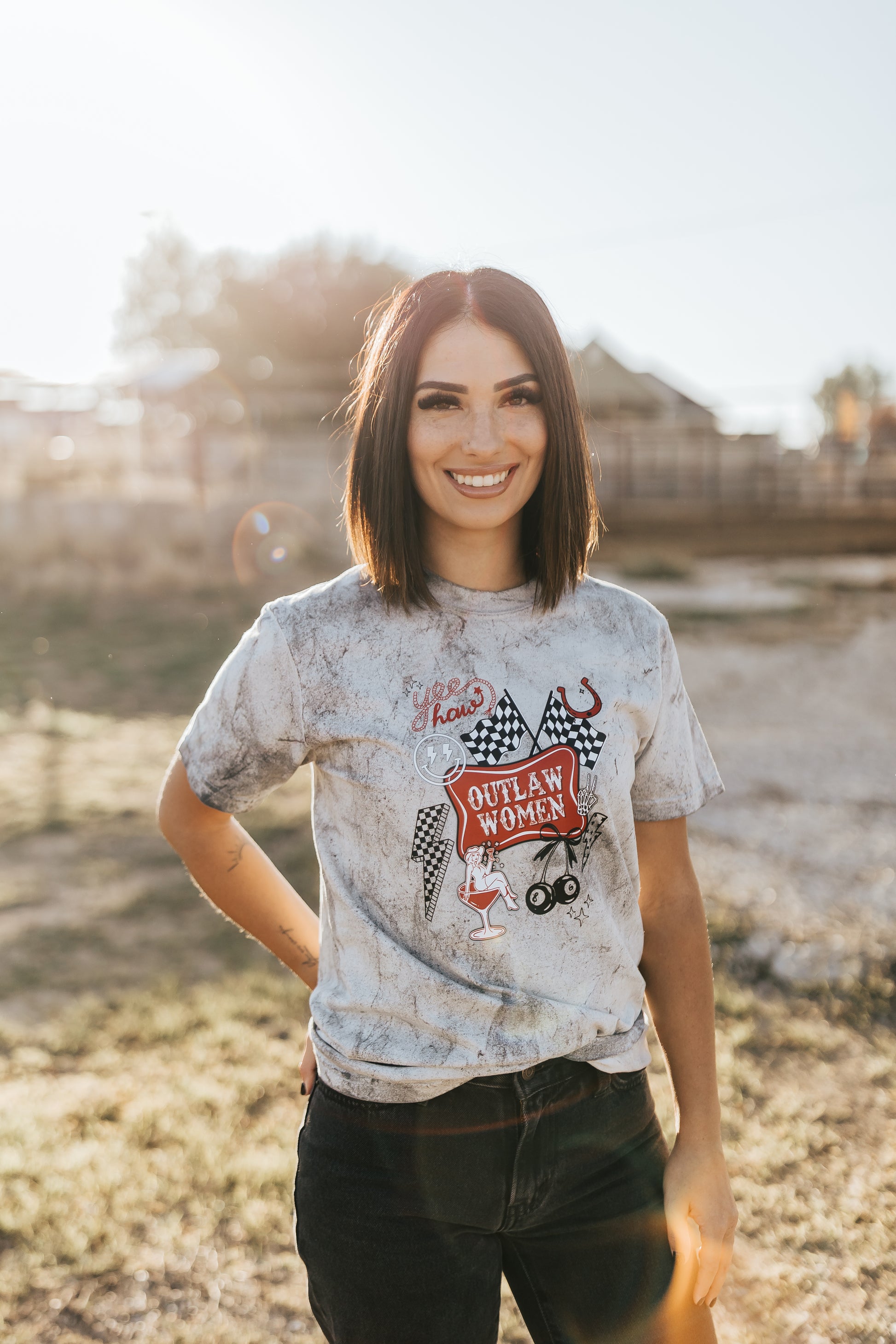 OUTLAW WOMEN ACID WASH TEE