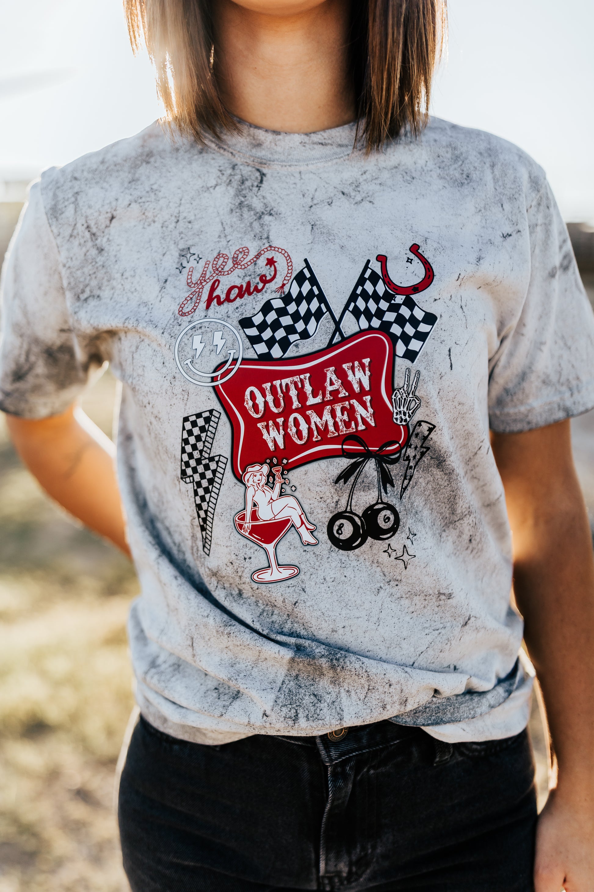OUTLAW WOMEN ACID WASH TEE