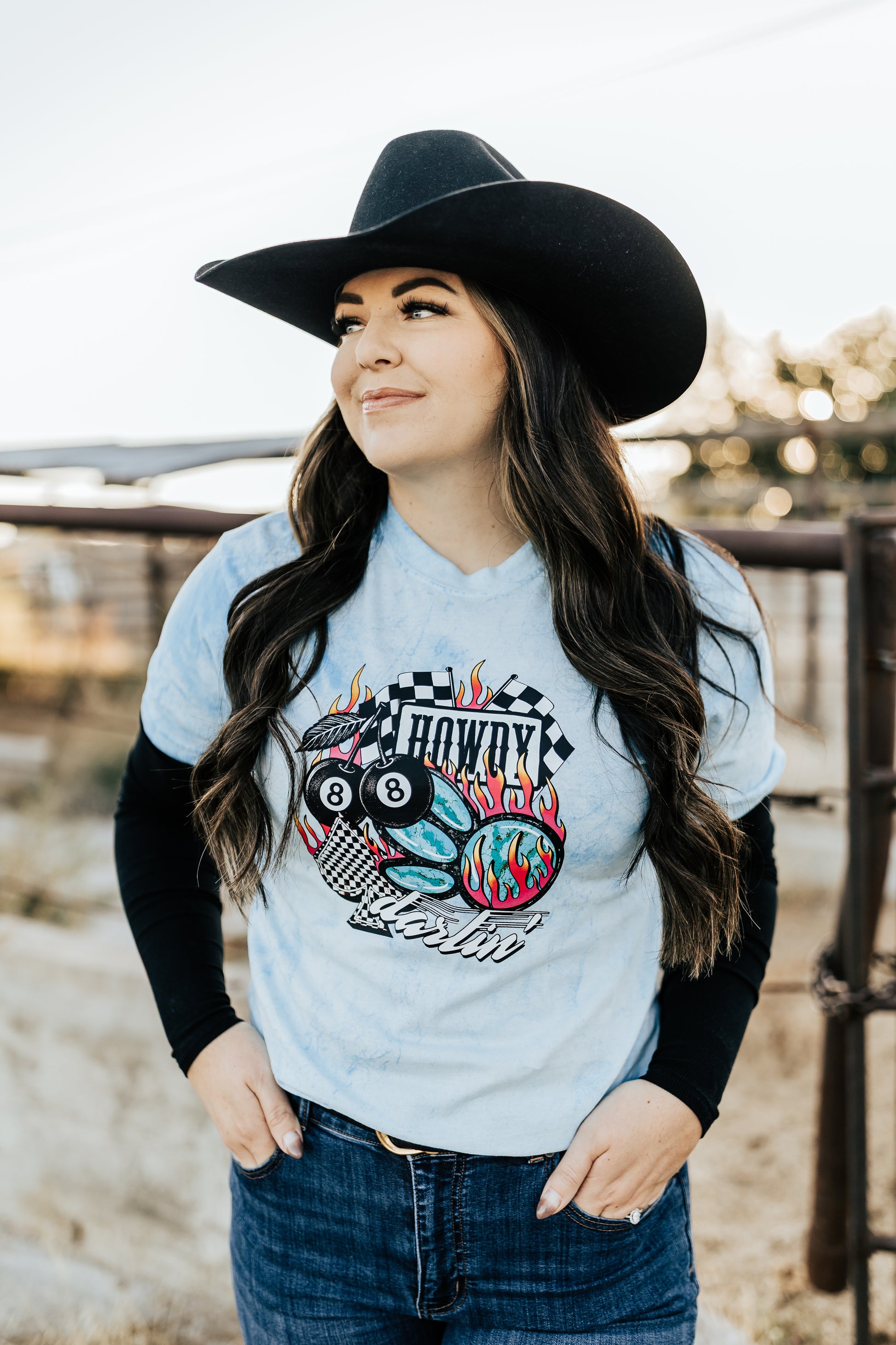 HOWDY DARLIN ACID WASH TEE
