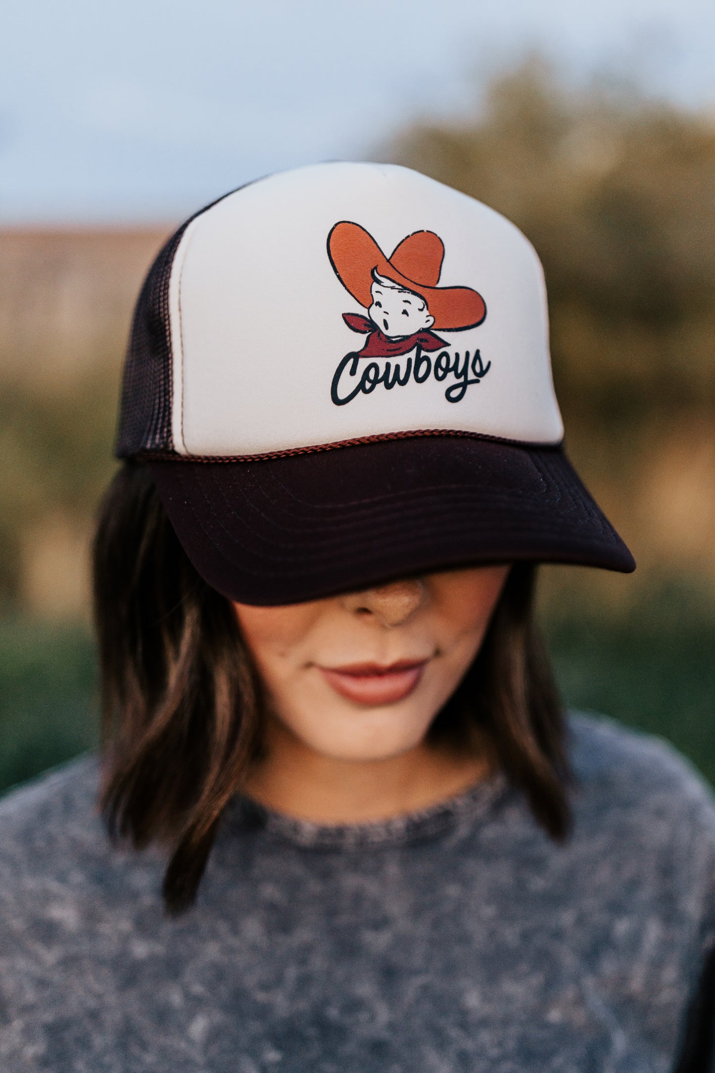 COWBOYS TRUCKER HAT