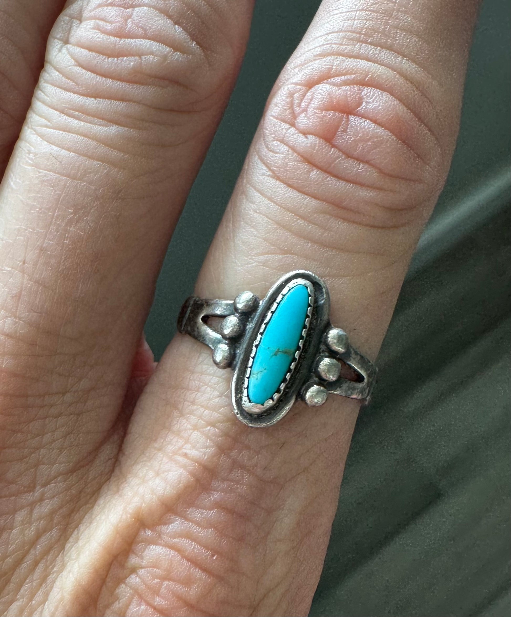 VINTAGE STERLING TURQUOISE RING SIZE 7
