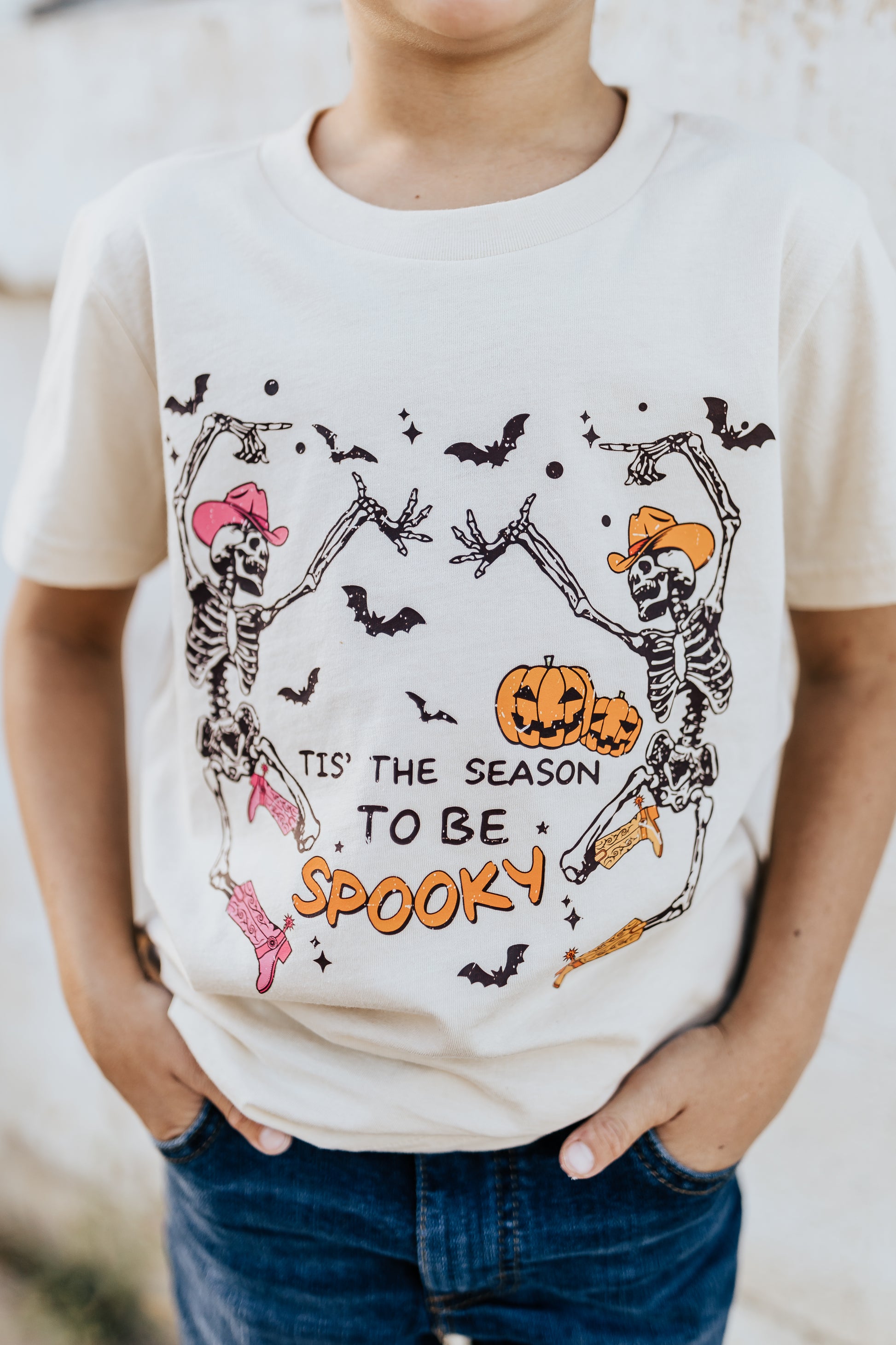 TIS THE SEASON TO BE SPOOKY TEE